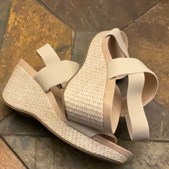 LifeStride Delta Women's Wedge Sandals soft system size 10 Like New - Picture 3 of 5